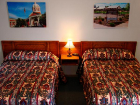 Отель Centennial Motel  Бакханнон